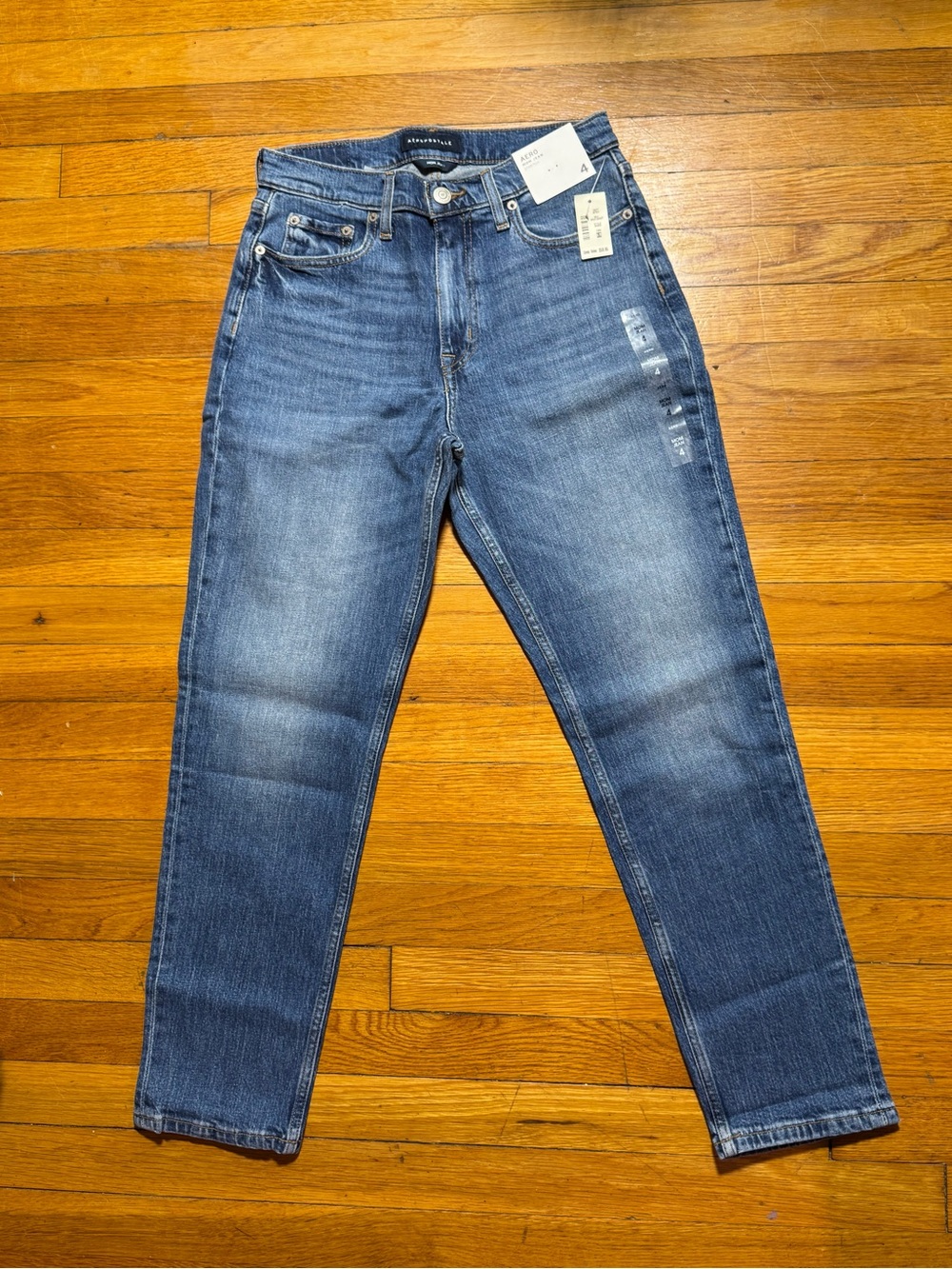 Aeropostale High Rise Mom Jeans - 4 - Medium Blue